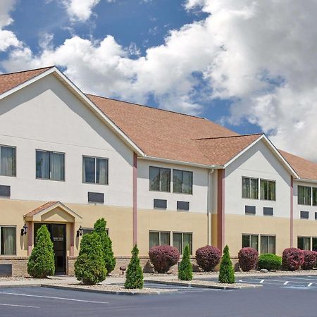 Hotel Baymont By Wyndham Boston Heights/Hudson Extérieur photo